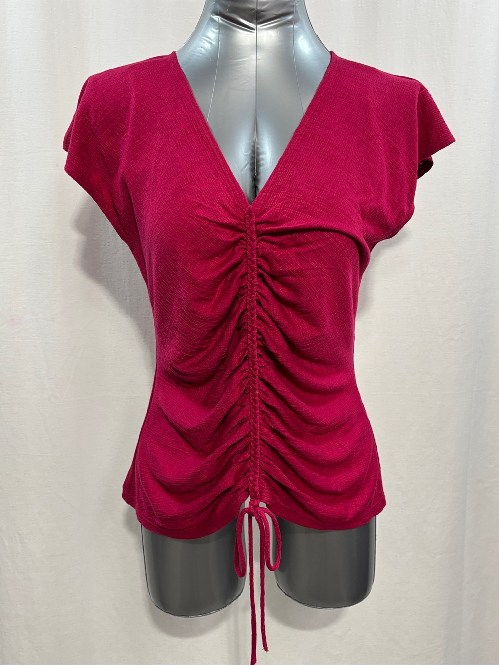 Max Studio Raspberry Ruched V-Neck Short Sleeve Tee work party casual stretch